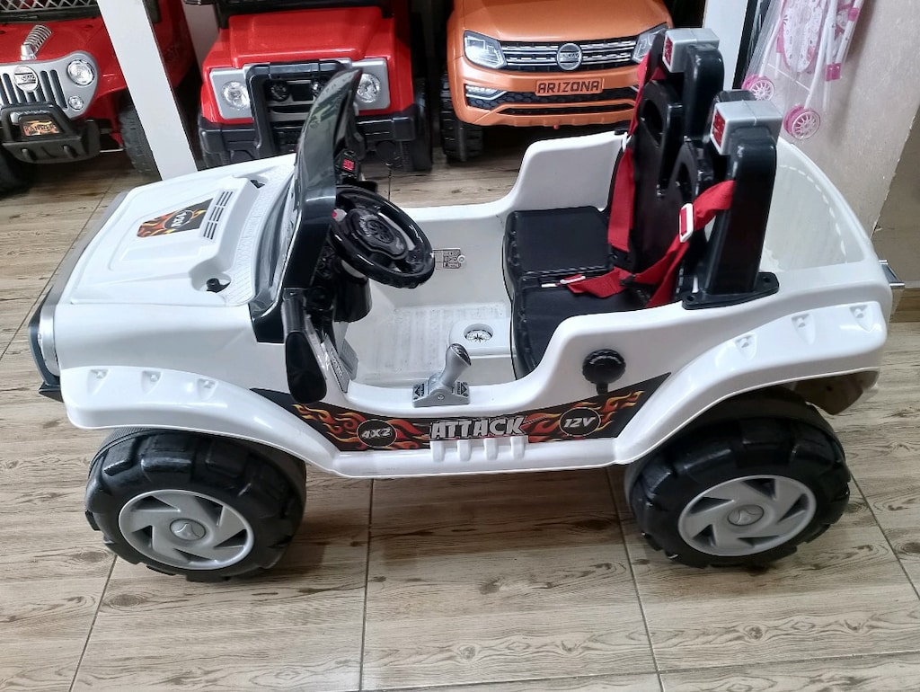 İNCİ AKÜLÜ ARABA 12V KUMANDALI ÇİFT KİŞİLİK JİP USB MP3 - 4