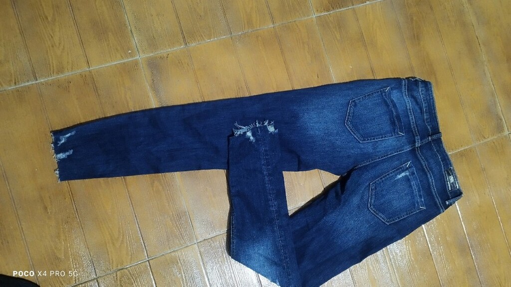 #Zara jeans pantolon.Piyasası çok pahalıdır...Çokça eşofman var. - 6