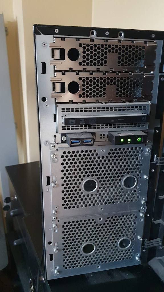HP ProLiant ML150 Gen9 Sunucu - 2