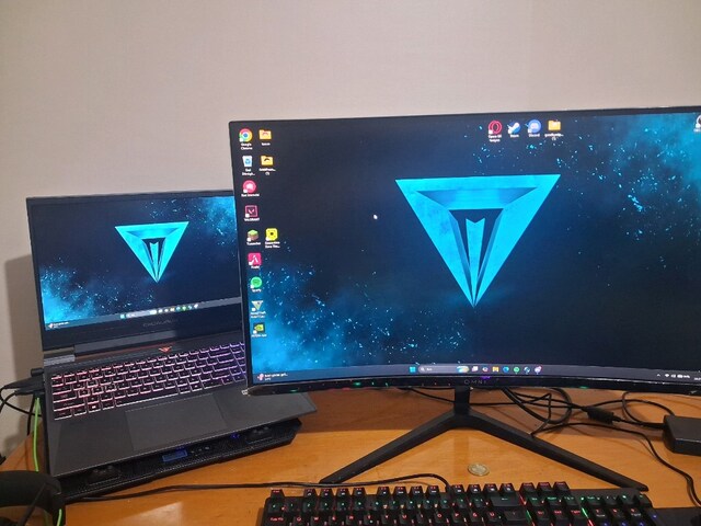 Excalibur G870 Monitör ve soğutma aparatı dahil