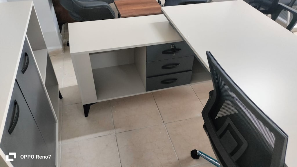 DEKOR BÜRO MOBİLYALARI 160X75 AYTAŞI ANTRASİT MAKAM TAKIMI SIFIR - 4