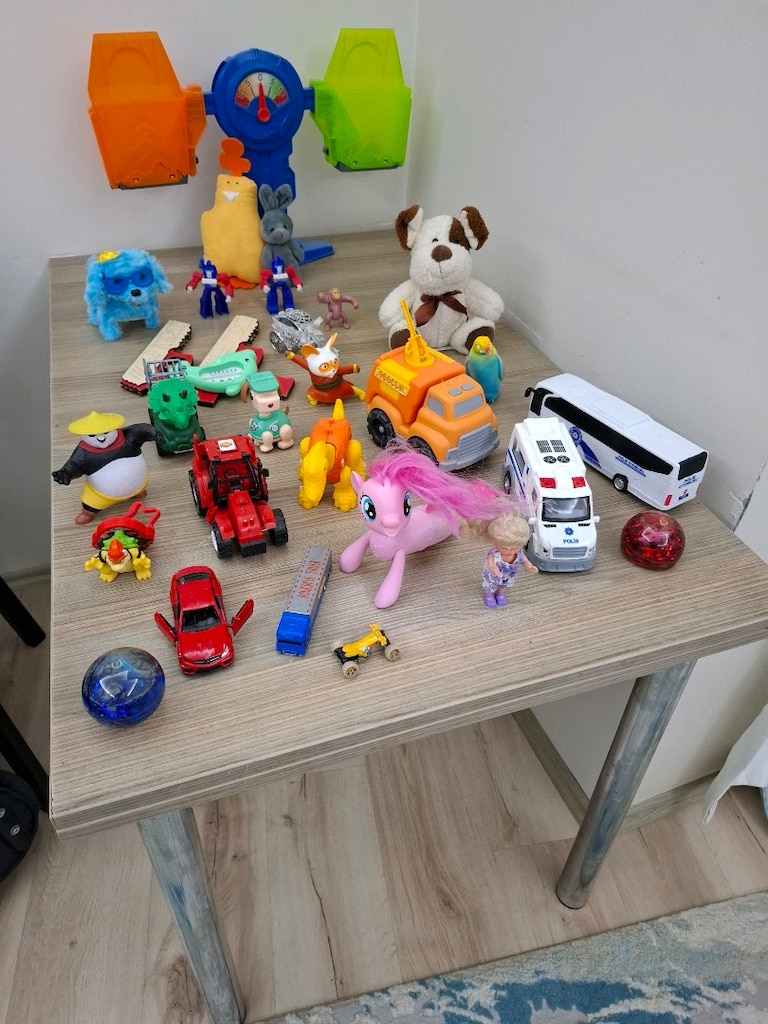 hepsi yeni.temiz oyunçak. pilli çalışıyor - 5