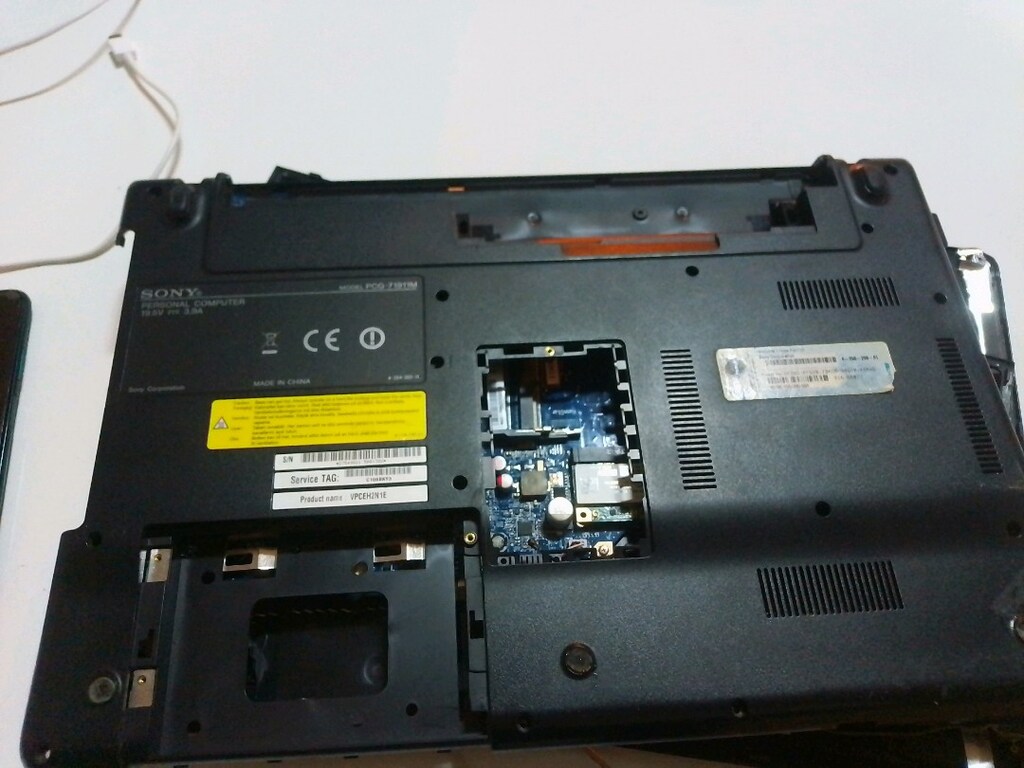 Sony vaio pcg 71911m kasa alt kapak ve parcalar - 3