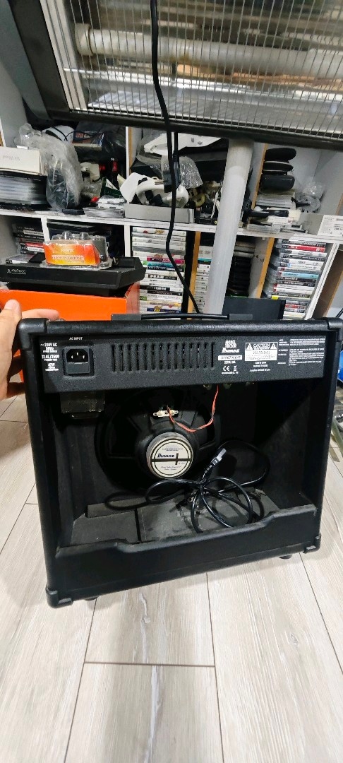 İbanez TBX30R Elektro Gitar Amfisi - 2