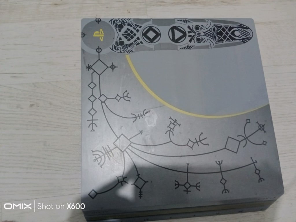 PS4 Pro 1TB God of War Limited Edition (KIRIK / HEN) + Orijinal Kol - 4