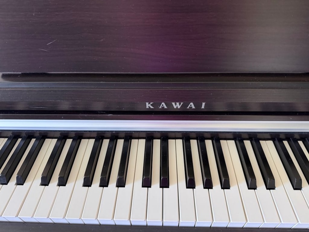 KAWAI CN17B Siyah Dijital Duvar Piyanosu - 4
