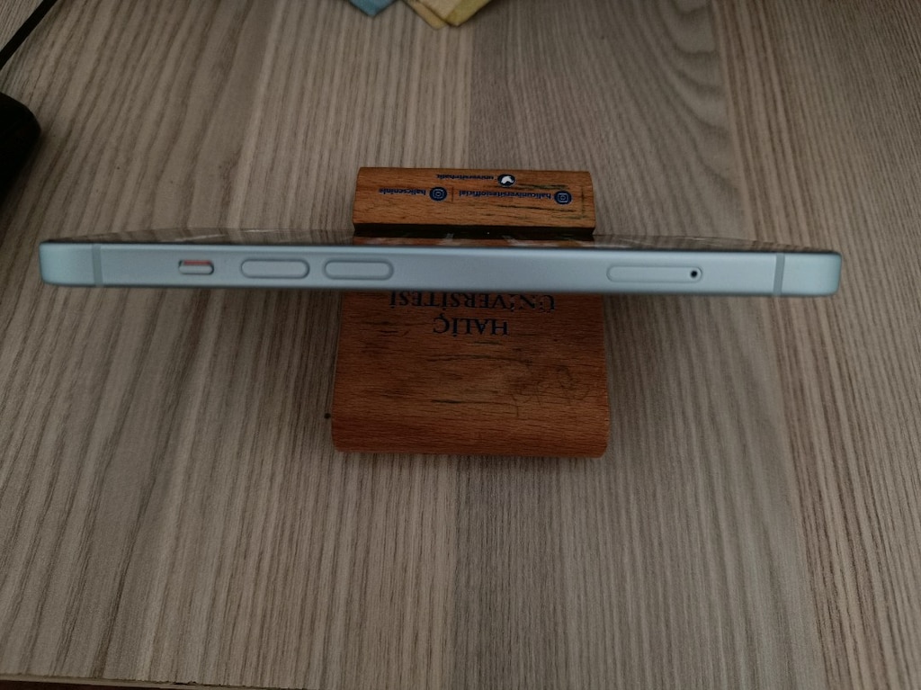 iPhone 15 - 3