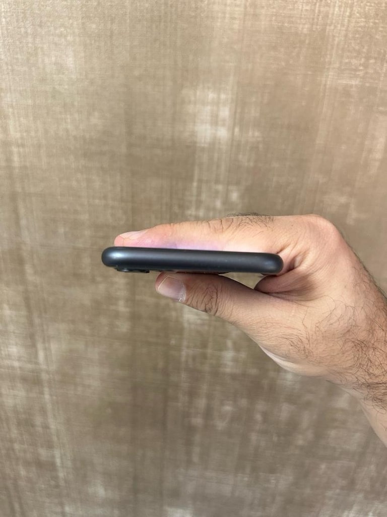 iPhone 11 128 gb yurtiçi hatasız işlemsiz tertemiz - 4