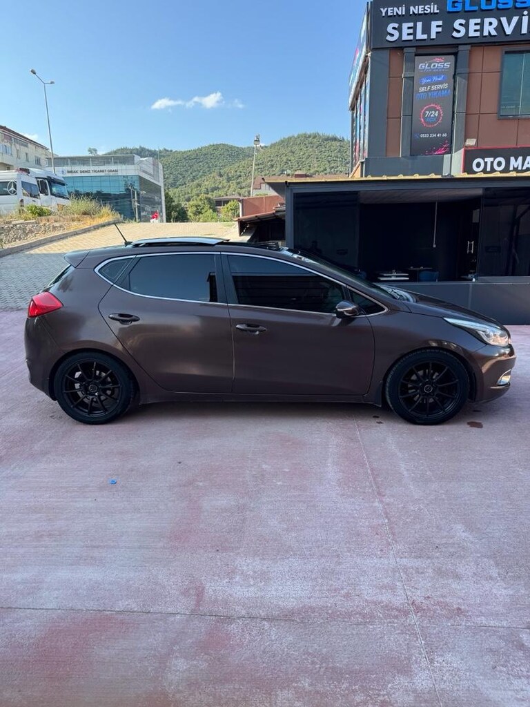 163 HP - 370 Nm | 2013 Kia Ceed 1.6 CRDi Concept Plus | Cam Tavan - 4