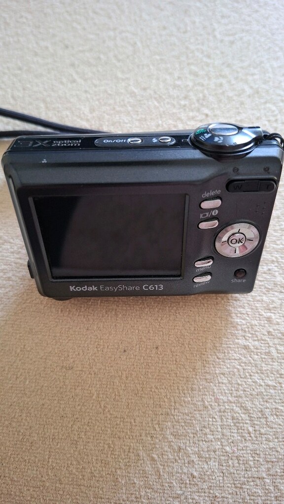 Kodak marka dijital fotoğraf makinası hafıza kart destekli 10.000 tl - 2
