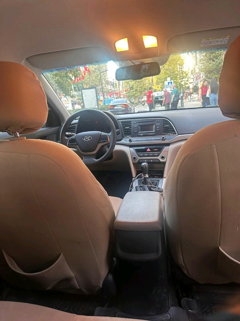 2017 Elantra - 9
