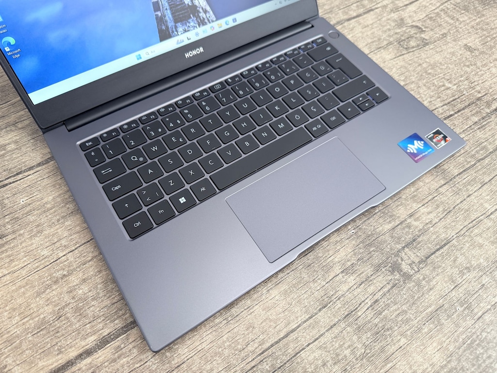 Kaçırma! Honor MagicBook 14 | Ryzen 5 5500U 512GB SSD FHD IPS - 7
