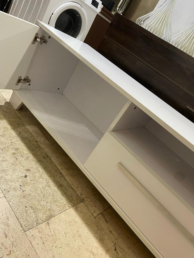 Eve teslim Tv Ünitesi 136 cm - 2