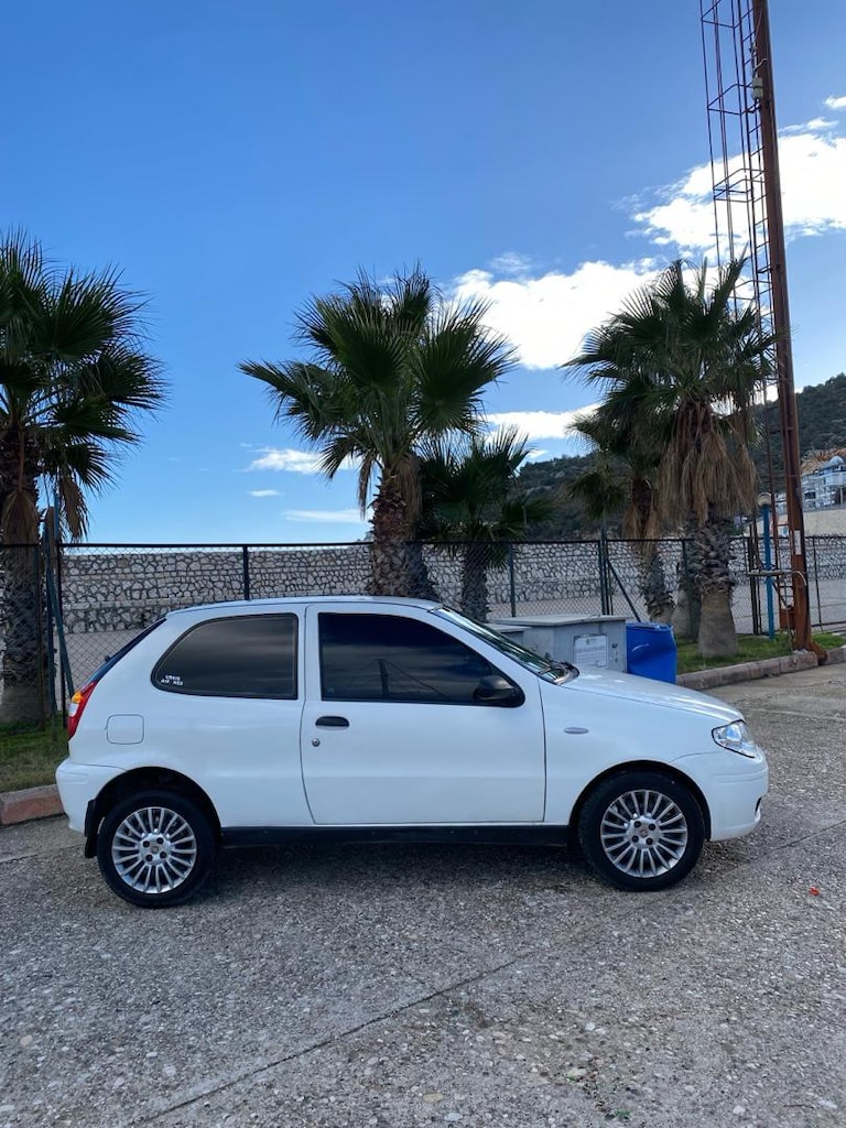 Beyaz Fiat Palio - 4