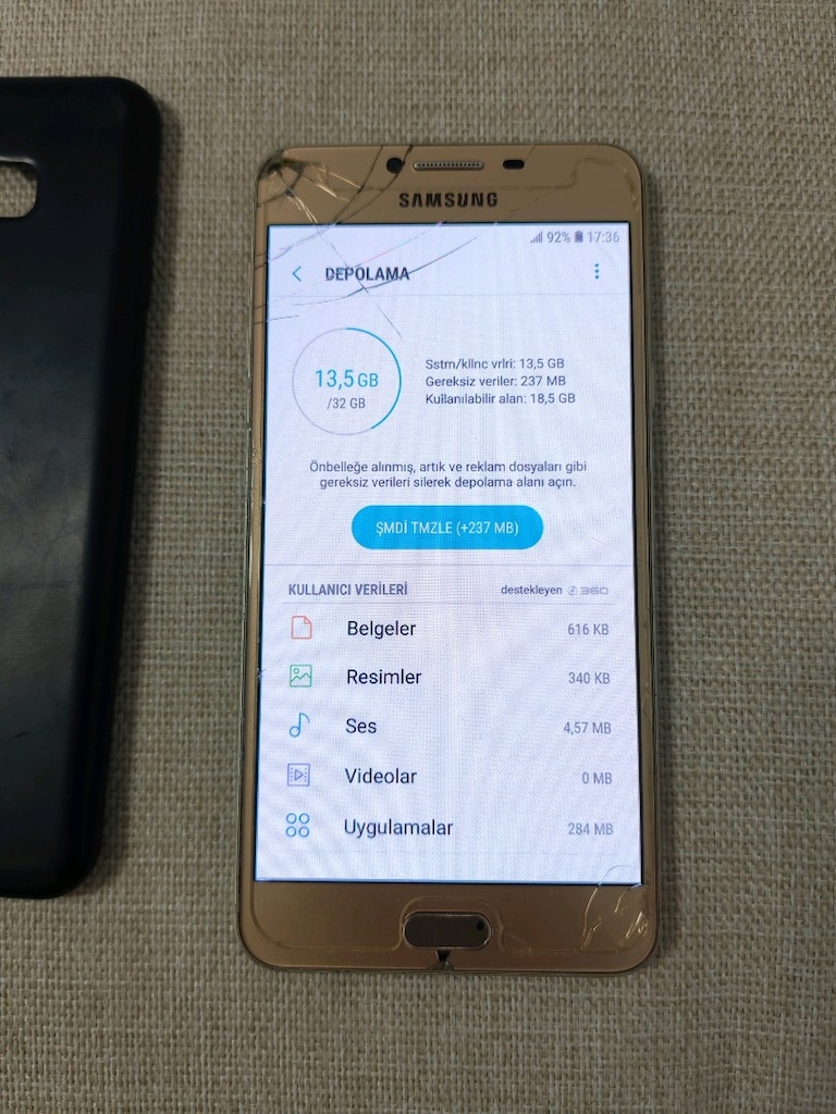 Samsung C7 32gb 4 rem camda çatlak var kullanıma engeli yok son1000tl - 3