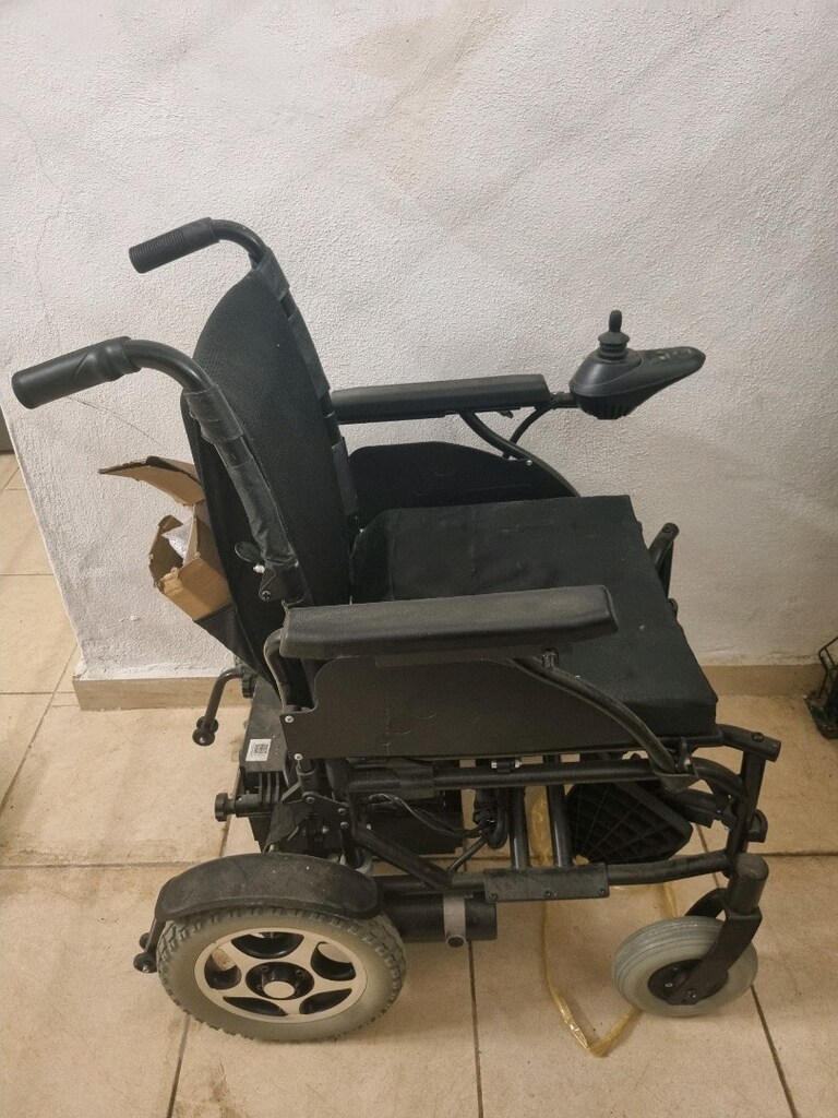 Bir Ay kullanılmış temiz akülü araç - 5