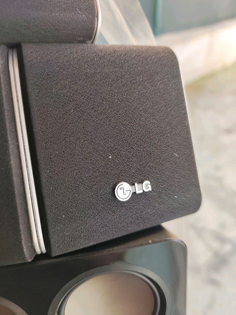 lg ve philis ses sistem hoparloru saglm caliyr hepsi cok uygun fiytli - 2