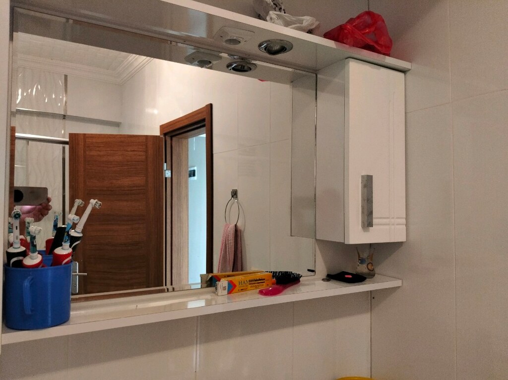 camasir makinesi modülü ve 102 cm ayna modülü