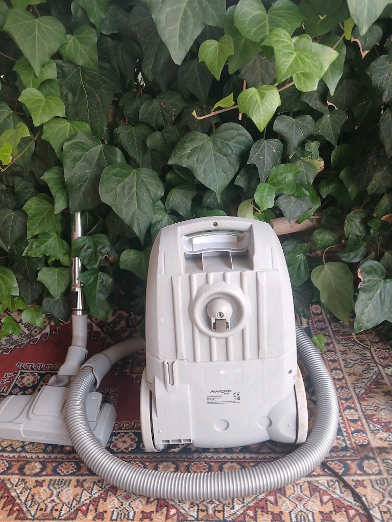 AWOX ELEKTRİKLİ SÜPÜRGE TOZ TORBALİ DAHA SIFIR AYARINDA TERTEMİZ ÇOK G - 3
