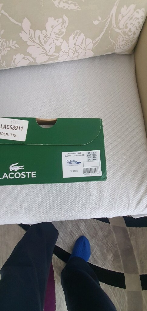 Lacoste çocuk ayakkabı. Ücreti hayır kurumlarına verilecektir - 6