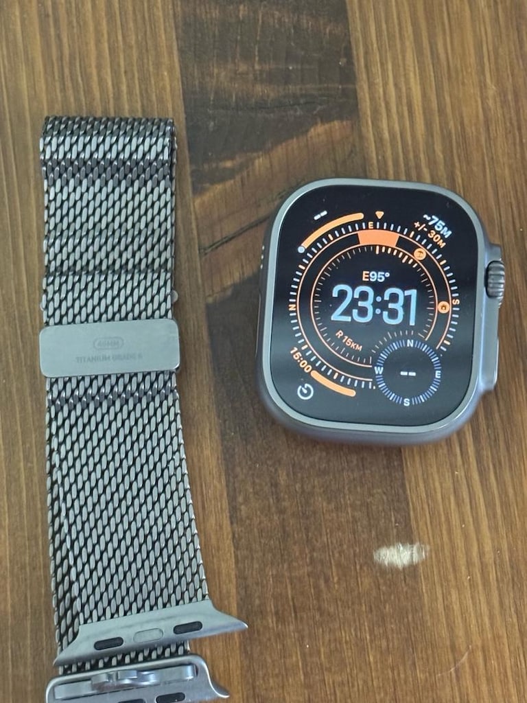 Apple Watch Ultra 3 49mm natürel titanyum Milano loop - orta boy - 2