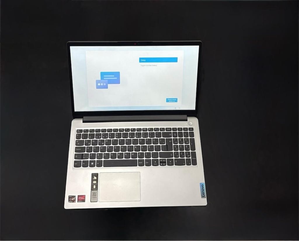 LENOVO İDEAPAD 1 / AMD RYZEN 3 / 256 GB SSD / 8 GB RAM - 2