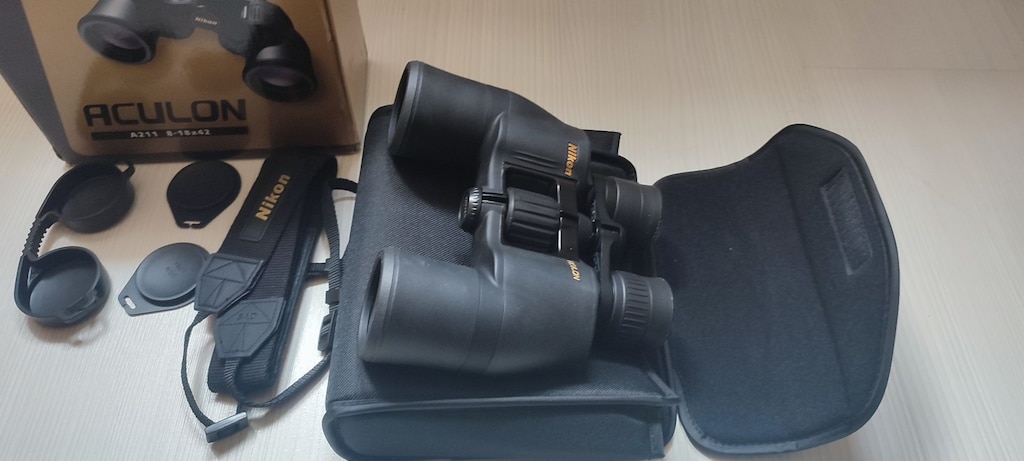 Nikon Aculon A211 8-18X42 Dürbün - 4