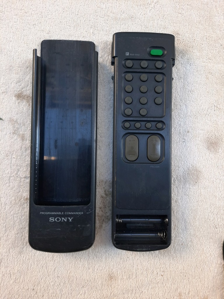SONY RM-842 VİDEO,TELEVİZYON VE LASER DİSC KUMANDASI - 3
