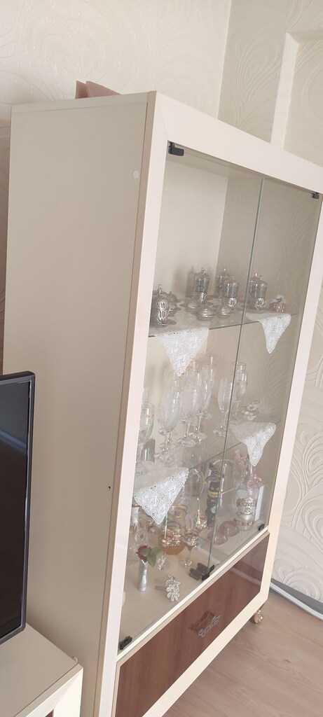 TV SEHPASI VE CAM BÖLMELİ GÜMÜŞLÜK - 5
