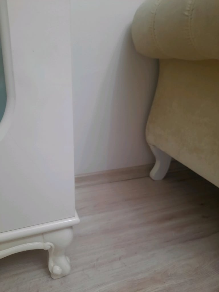 İSTİKBAL QUEEN YENİ 2 ADET LED AYDINLATMALI VİTRİNLER - 5
