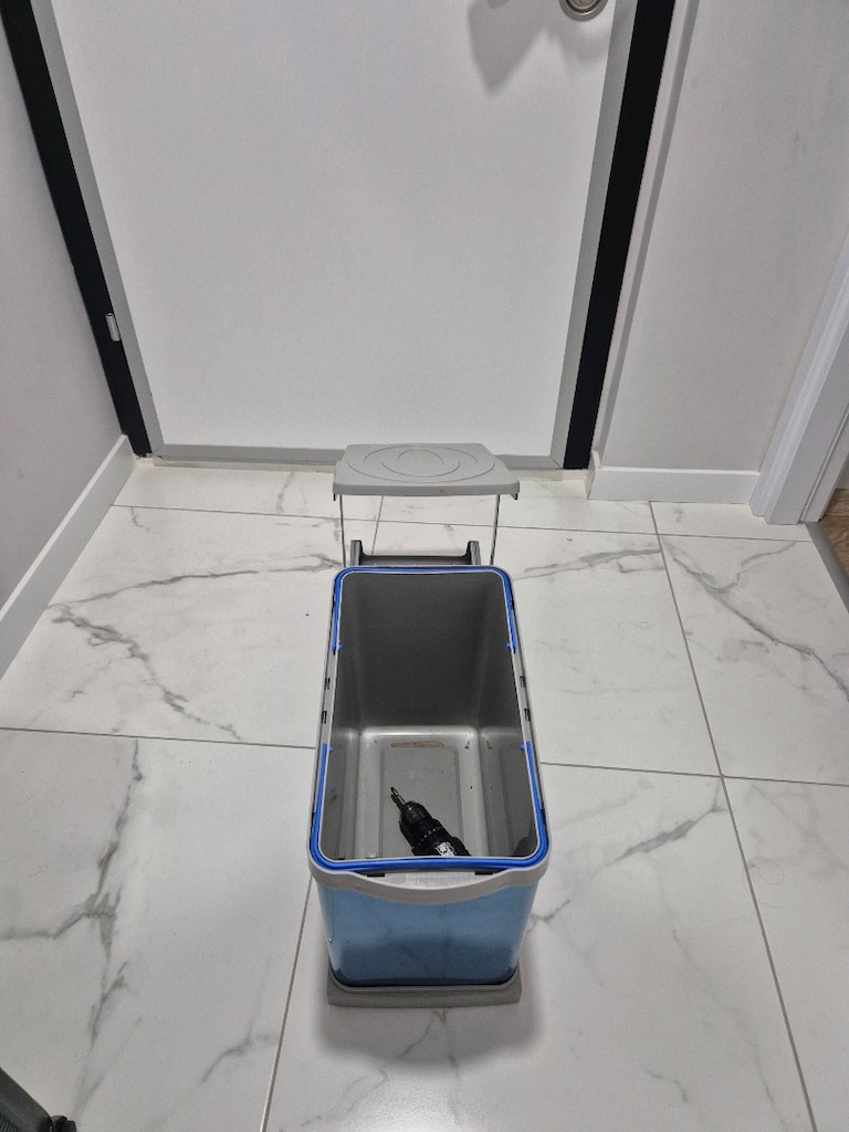 Pyramith Teleskopik Raylı Paslanmaz 24 L Çöp Kovası Gri (P-9453) - 2