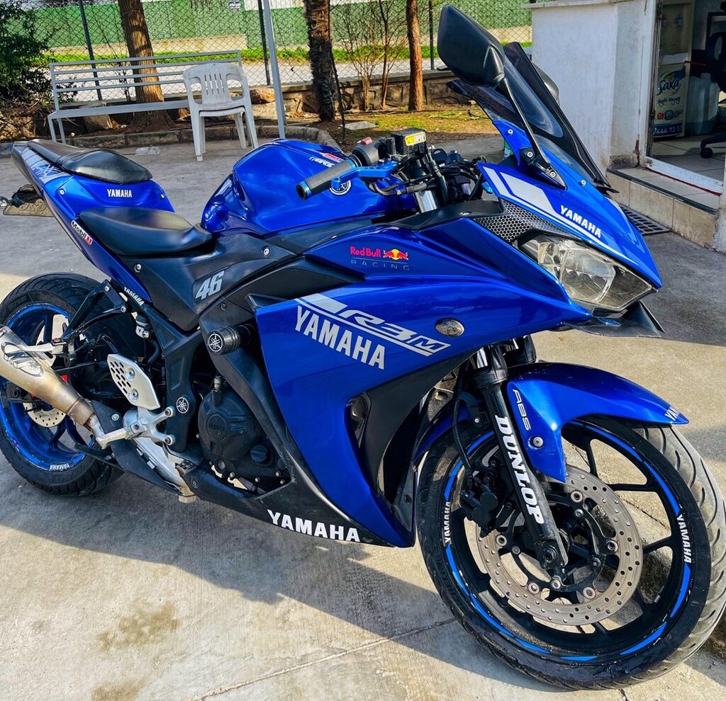 Yamaha R25 - Motosiklet - 1690903356