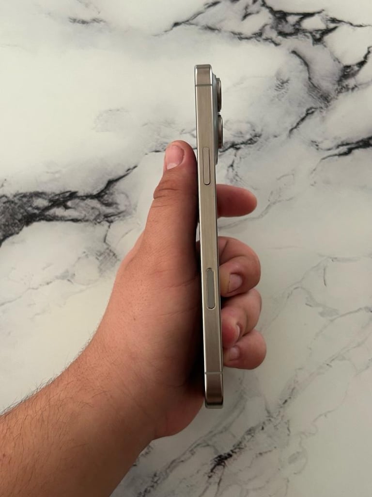İphone 16 Pro Max - 5