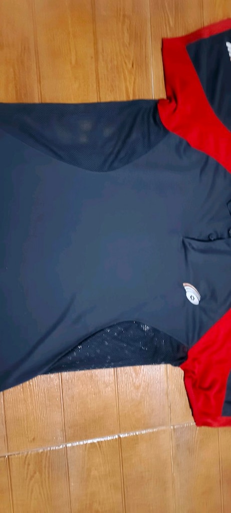 Lotto likralı tshirt.. Bir koltuk altı uçtan diğer uca yanlamasına - 3
