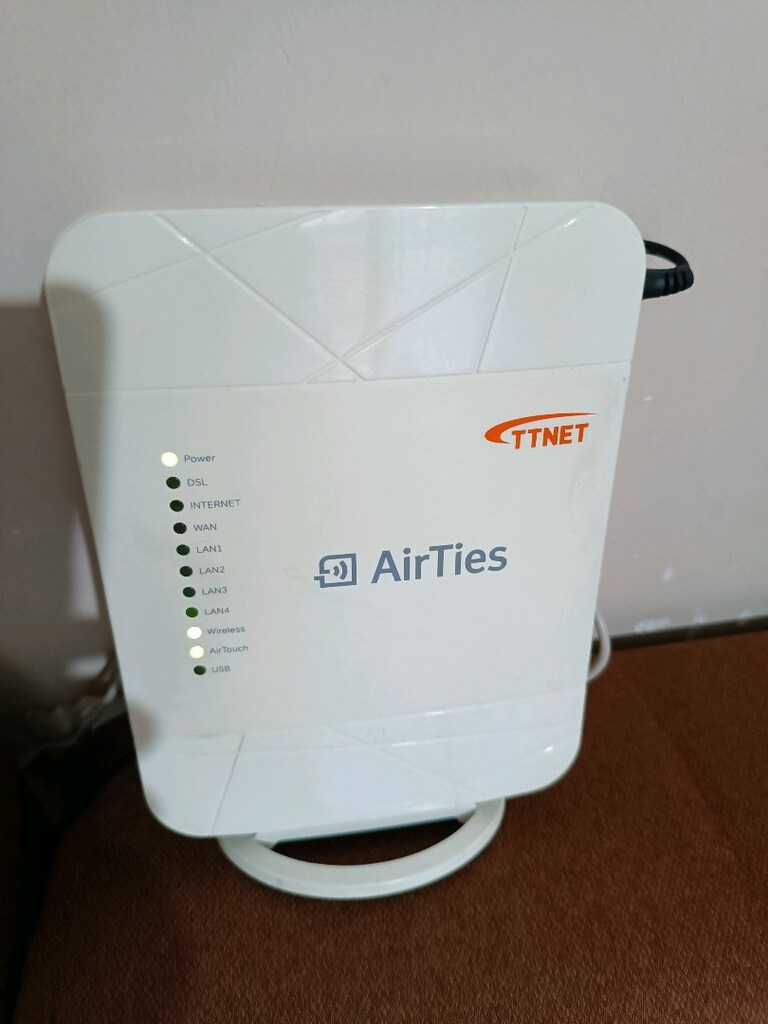 Airties Air 5650 V2 4 Port 300 Mbps VDSL2 Modem