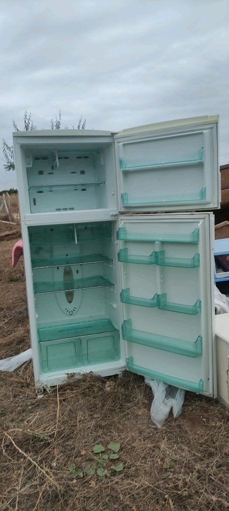 Temiz, Sorunsuz Çalışan Electrolux No Frost Buzdolabı / Çift Kapılı - 2