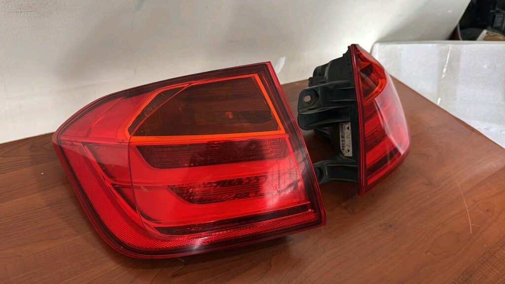 BMW F30 SAĞ SOL DIŞ STOP ORJİNAL ÇIKMA HATASIZ KARGO OLUR DOLU - 3