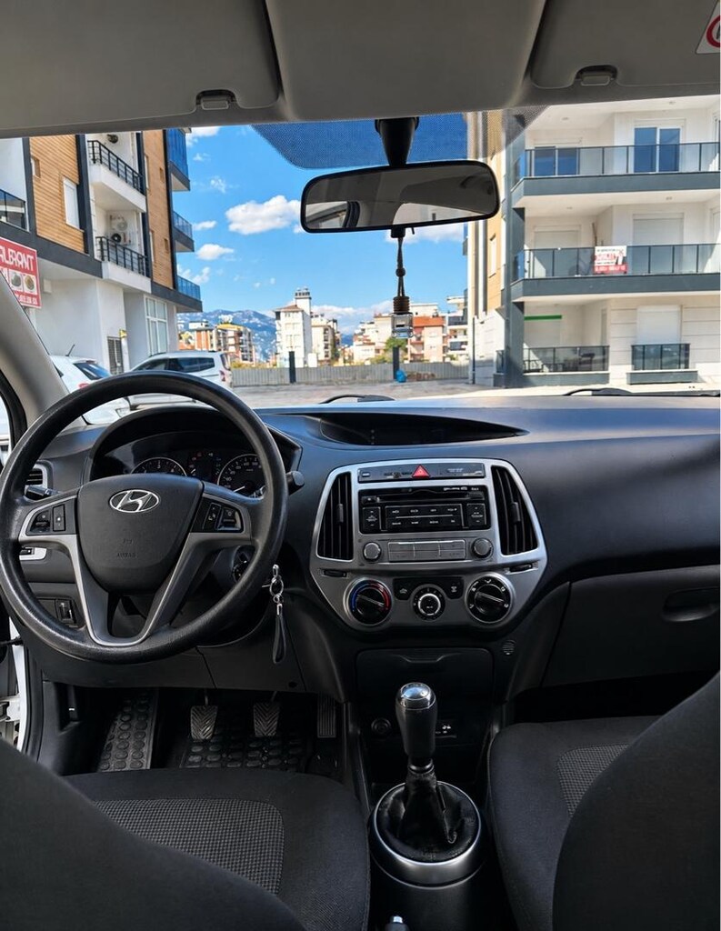 Temiz ve Masrafsız Hyundai i20 - 7