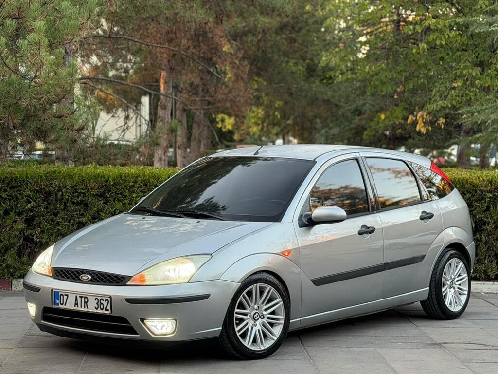 2004 FOCUS 1.6 COLLETTİON TEMİZ MASRAFSIZ EXTRALI.. - 2