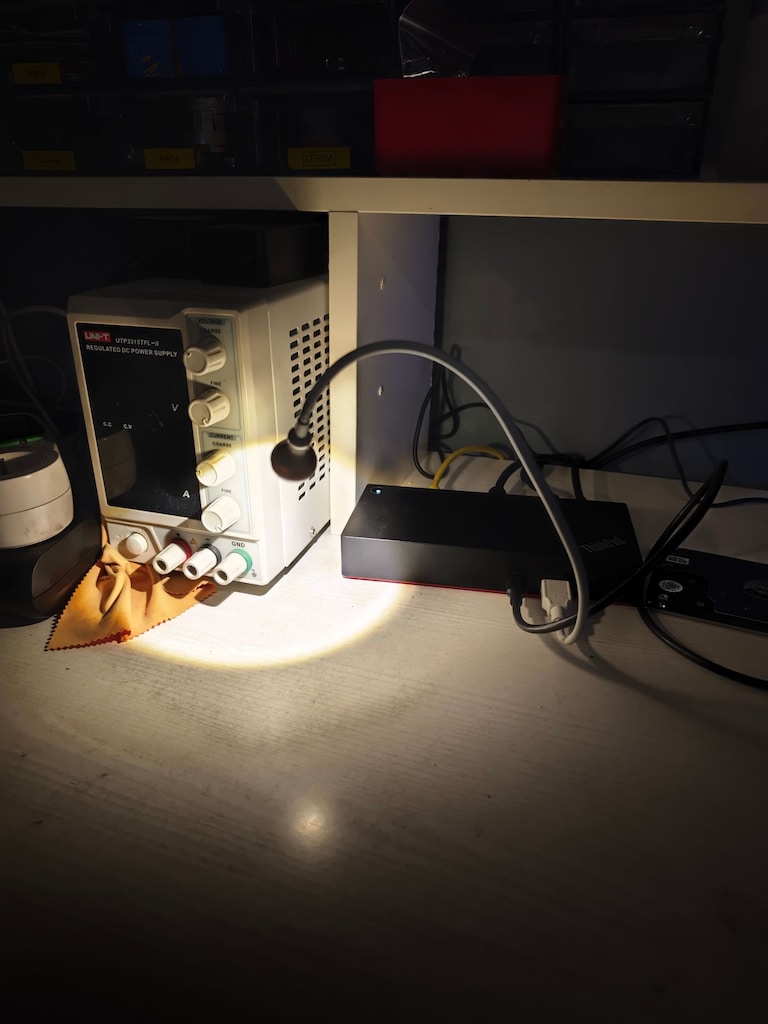 ıkea jansjö Usb Led lamba 2 adet siyah ve beyaz - 4