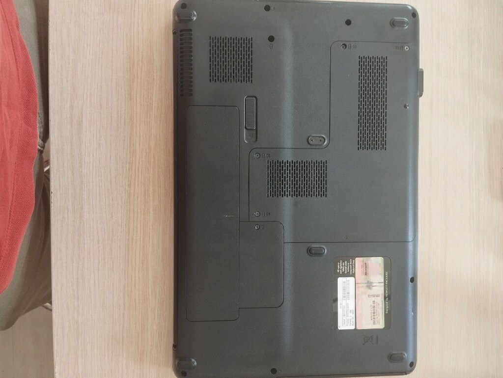 HP G61 Laptop - 6