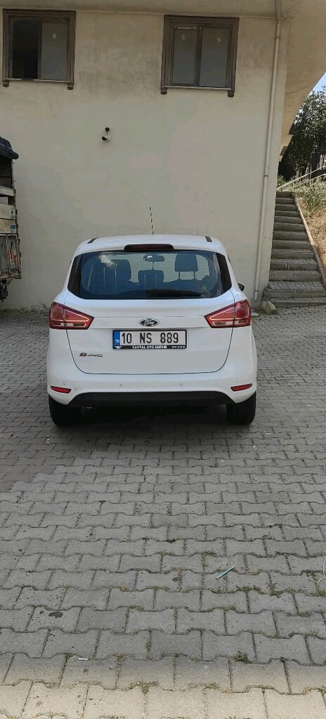 2015 model Düşük km Aile arabası - 8