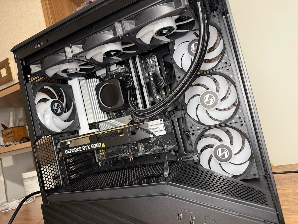 Fiyat Performans Kralı 7800X3D-RTX 5060-32GB DDR5 Gaming Kasa - 8