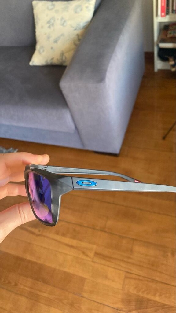 oakley erkek gözlüğü