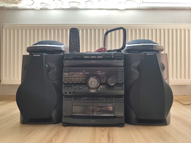 SONY HCD - RX 90 - TERTEMİZ ve TAM TAKIMDIR