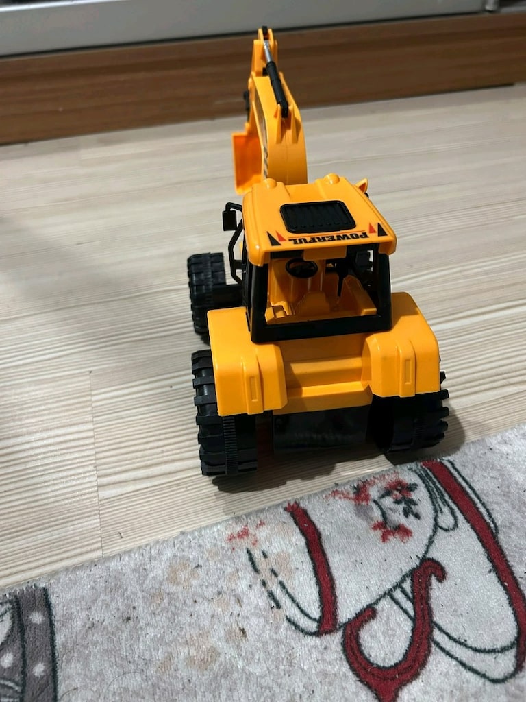 uzaktan kumandalı kepçe Ürün sıfır kutusundadır - 2