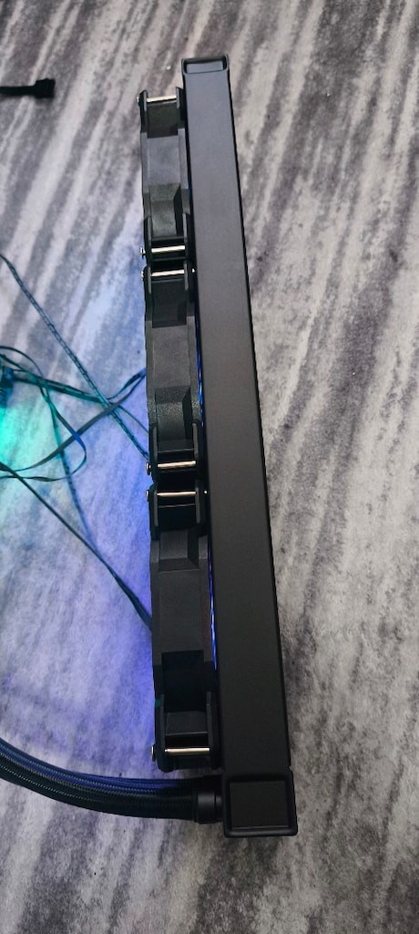 Corsair icue h150 RGB 360mm sıvı soğutma sistemi - 10
