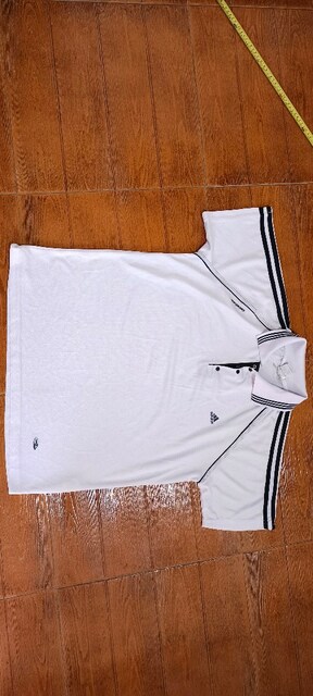 Adidas likralı tshirt.