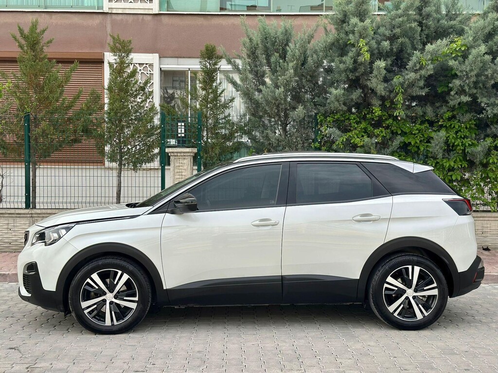 Peugeot 3008 2019 - 12