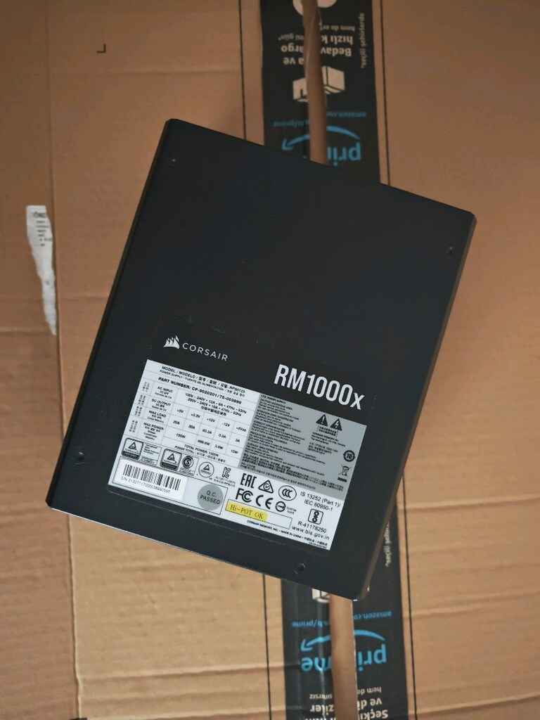 CORSAIR RM1000x PSU - 2